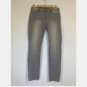 Jordache Super Skinny Gray, Size 8